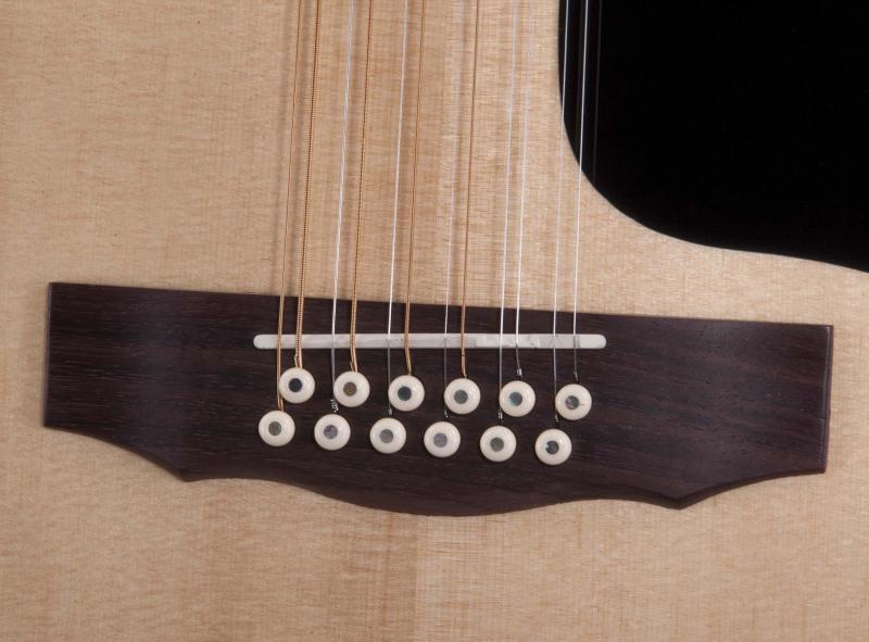 Featured image of post Echoes of Twelve: The Rich History of 12-String Guitars